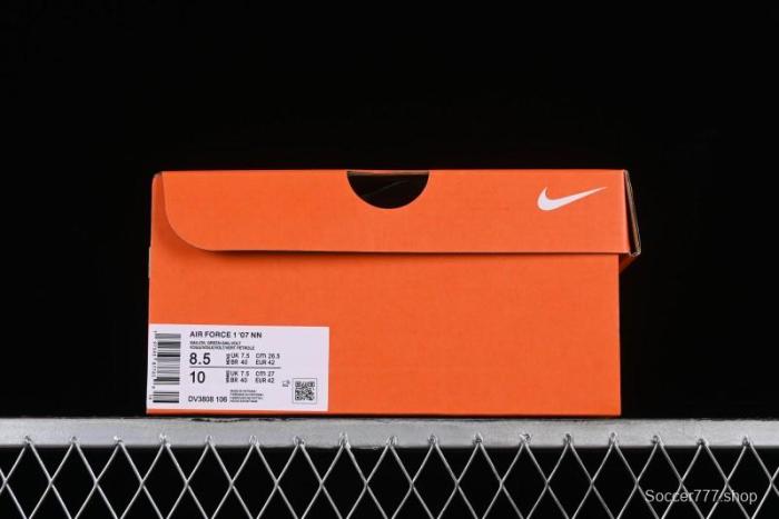 Nike Air Force 1 '07 Low Casual Sneakers in White Green - DV3808-106