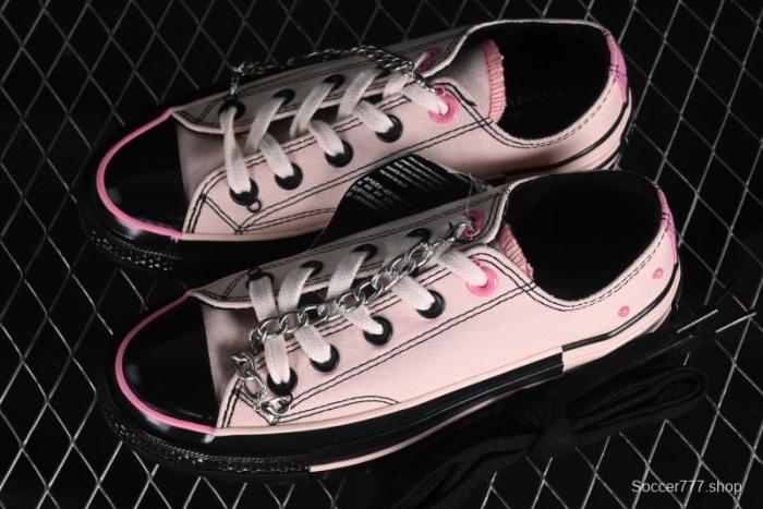 Converse Chuck 70s Low-Top Casual Sneakers with Black-Pink Chain Design - A09542C