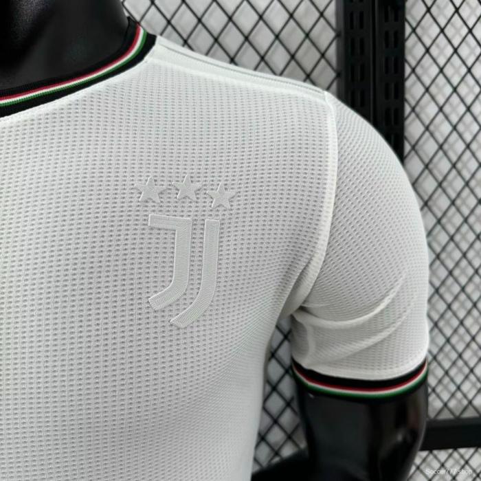 Player Version 25/26 Juventus WHITE Pre-Match Jersey