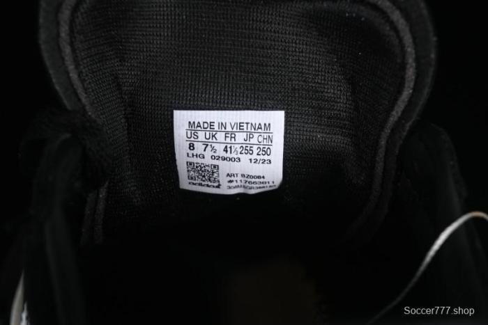 Adidas Campus BZ0084 Casual Sneakers with Three Stripes Design - BZ0084