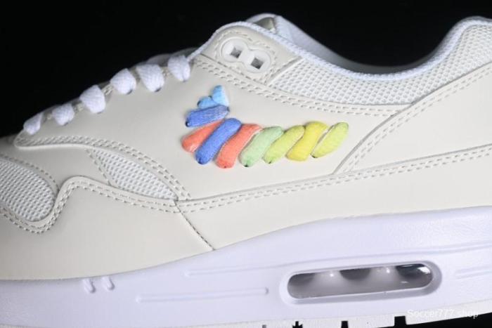 Nike Air Max 1 Retro Running Shoes with Half-Sole Air Cushion - FN4782-100