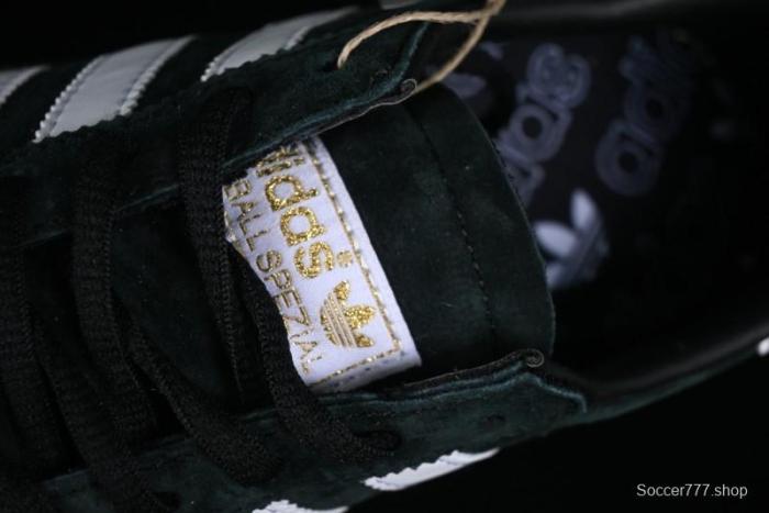 Adidas Handball Spezial Retro Casual Sneakers with Suede Upper and Gum Sole - DB3021