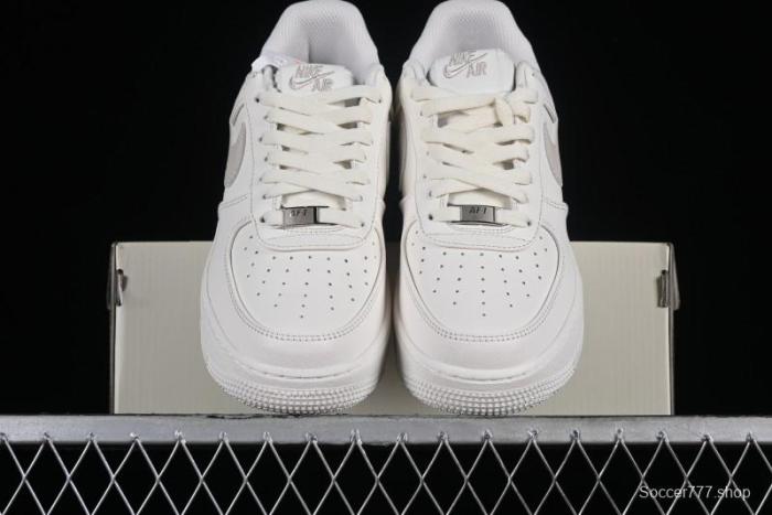 Nike Vlone x Air Force 1 '07 Low Casual Sneakers in Apricot - AA5360-009