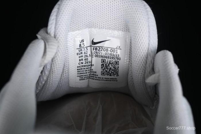 Nike Revolution 7 Wide Low-Top Running Shoes with Breathable Mesh and Durable Cushioning - FB2207-100