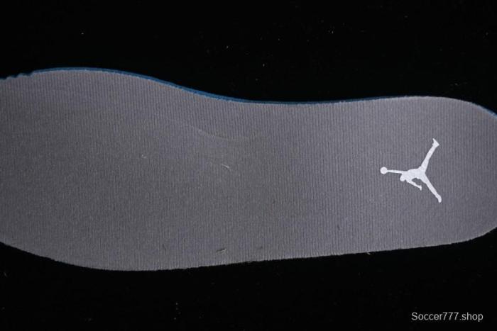 Nike Air Jordan 1 Low  Metallic Silver  Casual Sneakers with Metallic Accents - FN5030-001