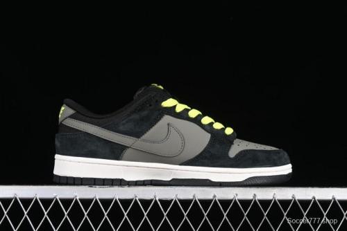 Nike Dunk Low SB Skateboarding Shoes - 302517-236