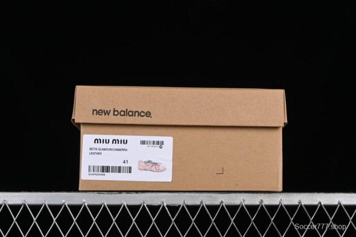 MiuMiu x New Balance 530 Low-Top Classic Retro Casual Running Sneakers - AJD4 1