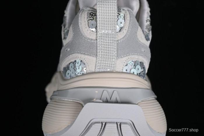 GG-CC Casual Running Shoes with Irregular Design - G24U9893B 1