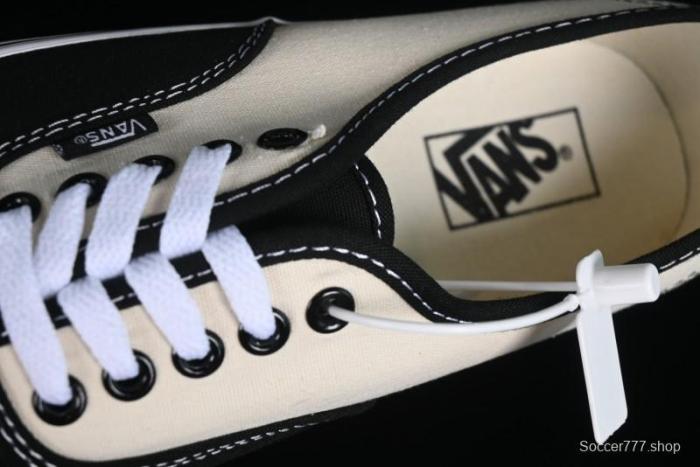 Vans Authentic Peace Dove Series Classic Canvas Patchwork Low-Top Skate Shoes - VN0009VBPB 1