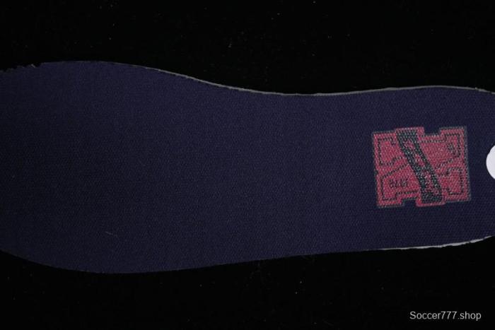 Nike SB Dunk Low Retro Skateboarding Shoes with Gorge Green and Red Swoosh Design - FV8106-361 1