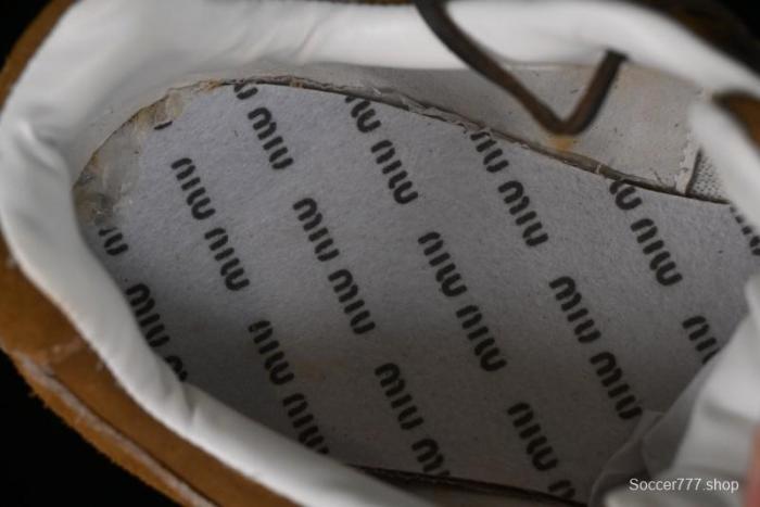 Miu Miu x New Balance 530 Low-Top Retro Running Sneakers with Deconstructed Design - AJD4 1