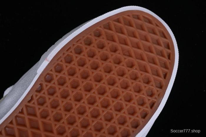 Vans Caldrone Chunky Retro Sneakers in White with Enhanced Cushioning - VN0007P9WHT 1