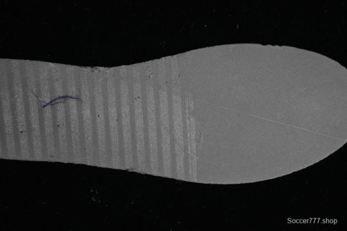 Nike SB Dunk Low Supreme Plaid Colorway Low-Top Casual Skateboarding Shoes - SU1098-061 1