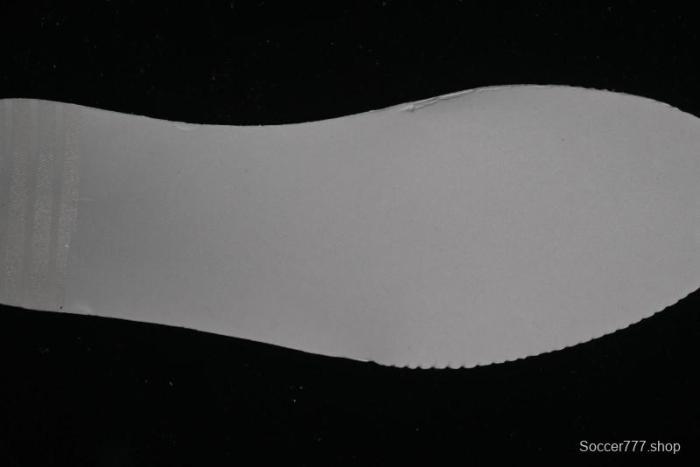 Nike Air Jordan 1 Low OG SP Travis Scott x Fragment Design Collaboration - LX1988-400 1