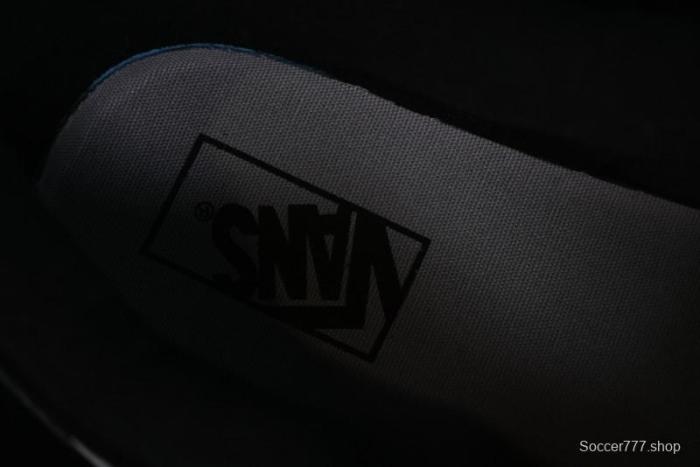 Vans Classics Knu Skool Black武士 Sneakers - VN0AUAK373 1