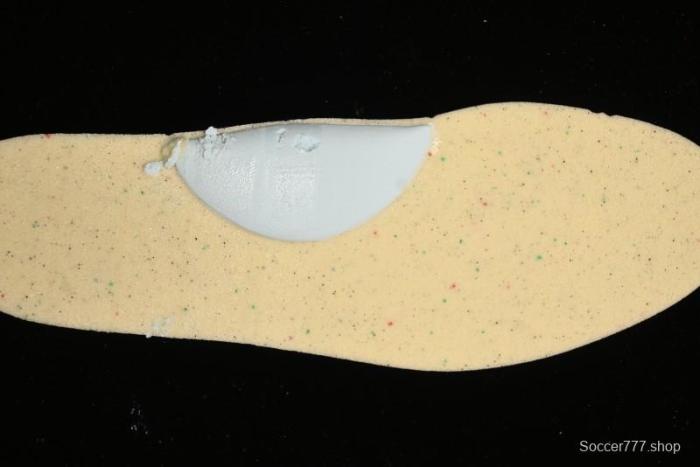 Adidas Originals Gazelle Indoor Retro Casual Slip-Resistant Low-Top Sneakers - IE2960 1