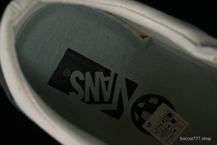 Vans Old Skool Reissue 136 Retro Casual Vulcanized Sneakers in Gray Blue White - VN000CRPGRN 1