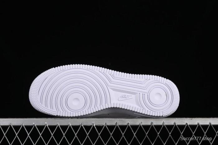 Nike Supreme x Air Force 1 Low Casual Sneakers with Full-Grain Leather and 3/4 Air Cushion - CU9225-101