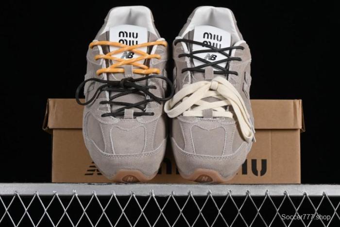 MiuMiu x New Balance 530 Low-Top Classic Retro Casual Running Shoes - AJD4 1