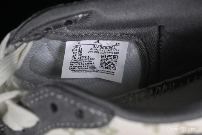 Nike Air Jordan 1 Low OG SP Travis Scott x Fragment Design Collaboration Sneakers - SJ2068-001 1