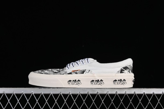 Vans OG Classic Slip-On LX & OG Era LX Sneakersntuff LA Graffiti Collaboration Low-Top Skate Shoes - VN000EYEBPJ 1