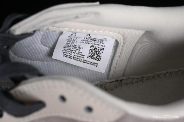 Nike Travis Scott x Fragment Design x Jordan Air Jordan 1 Low OG SP AJ1 LX1988-102 1