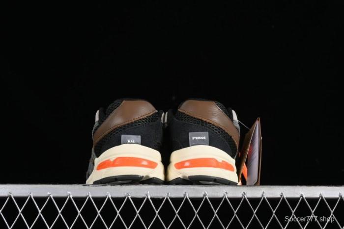 Asics Tiger GEL-1130 Low-Top Retro Running Shoes with GEL Cushioning and Durable Outsole - 1201A924-300 1