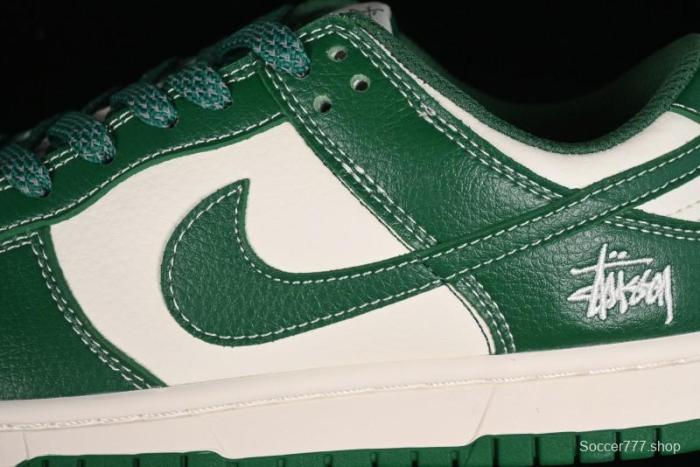 Nike SB Dunk Low Stussy Collaboration - Dark Green Anniversary Custom Low-Top Casual Skate Shoes - BB9898-005