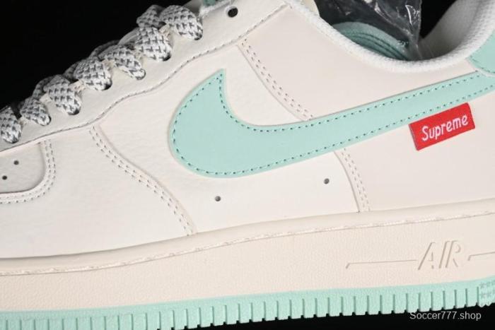 Supreme x Nike Air Force 1 '07 Low Collaborative Sneakers in Youthful Green - HD1968-023 1