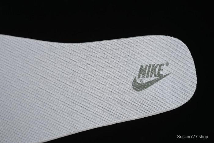 Nike SB Dunk Low Supreme Collaboration - Beige Green Two-Tone Anniversary High-End Custom Low-Top Casual Skate Shoes - BB8675-109