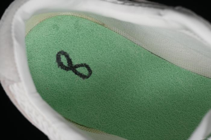 MiuMiu x New Balance 530 Low-Top Retro Casual Running Sneakers in White - 530