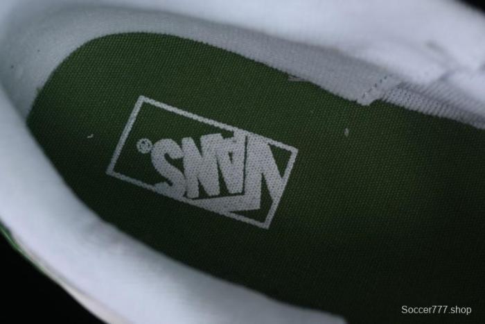 Vans Classics Knu Skool Retro Sneakers with Enlarged Toe and Thickened Trim - VN0009QCKGR 1