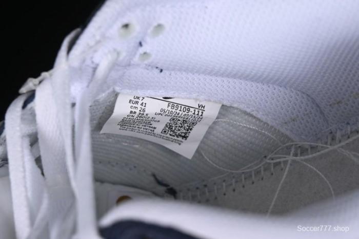 Nike Dunk Low SB Skateboarding Shoes in Black/White/Gold Colorway - FB9109-111