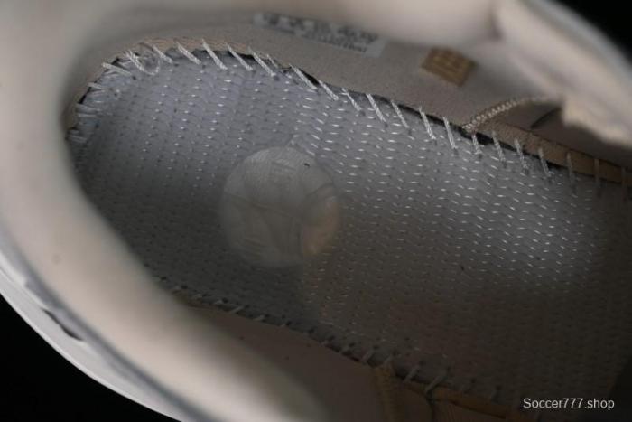 Adidas Yeezy Boost 700 Magnet Reflective Running Shoes - FV9922 1