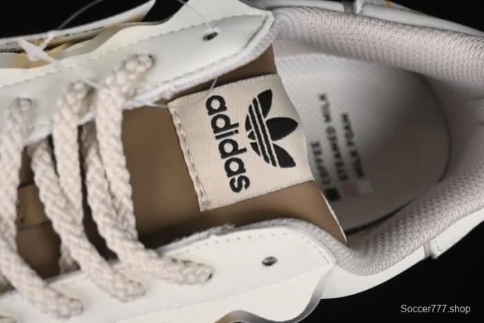 Adidas Superstar GW4440 Casual Sneakers with Shell Toe Design - GW4440