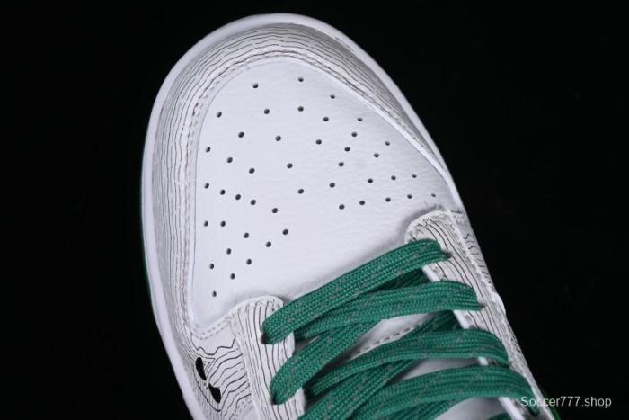 Supreme x Nike Dunk Low SB Skate Shoes with Zoom Air Cushion - XD6188-033 1