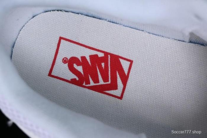 Vans Classics Knu Skool Chunky Tongue Retro Sneakers in Grey White - VN0009QCYF9 1