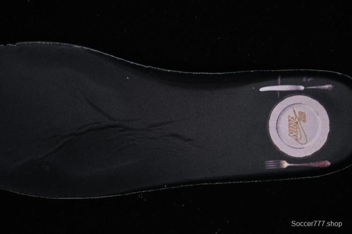 Nike SB Dunk Low Casual Skate Shoes with Escargot-Inspired Vanilla Garlic Butter Colorway - FQ7585-200