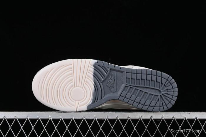 Nike SB Dunk Low Supreme Collaboration - Double Swoosh Anniversary Customized Low-Top Casual Sneakers - BB8675-105 1