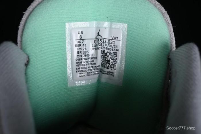 Nike Air Jordan 3 Retro Sneakers Green Glow - CT8532-031 1