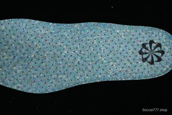 Nike Vapormax 2023 Flyknit Running Shoes with Full-Length Air Cushion - DV1678-001 1