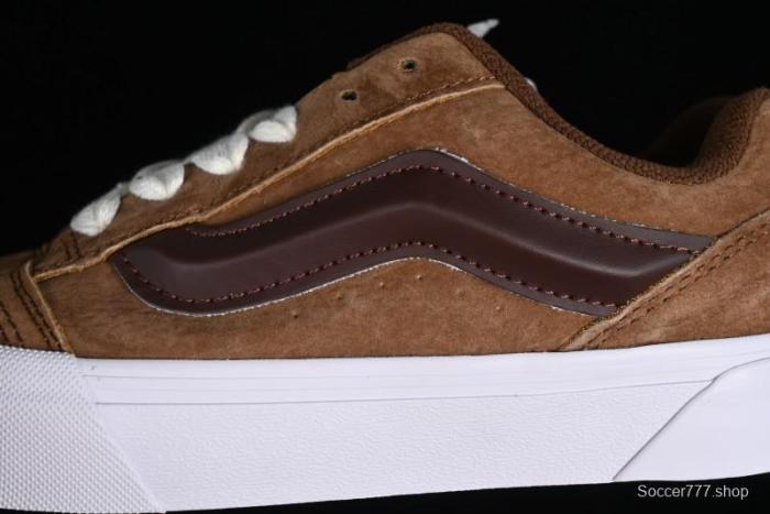 Vans Classics Knu Skool Retro Sneakers with Enlarged Toe and Thickened Trim - VN0009QCLC5 1