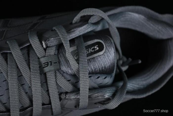 Asics Gel-Kayano 31 Running Shoes with Enhanced Cushioning and Breathable Design - 1011B867-020