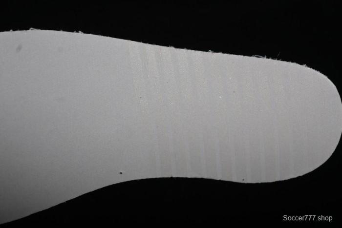 Nike SB Dunk Low Supreme Anniversary Edition Customized Low-Top Casual Sneakers in Off-White and Blue - BB6588-102