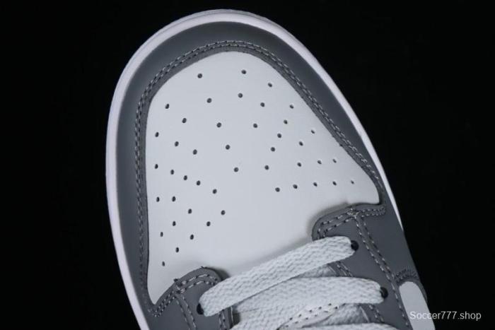 Nike Dunk Low SB Skateboarding Shoes in White Blue Grey - FB9109-001 1