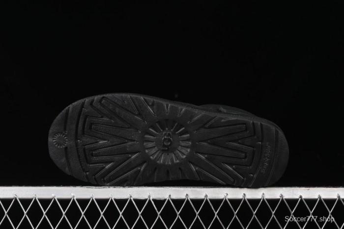 UGG Classic Ultra Mini Short Boots with Genuine Australian Sheepskin and TREADLITE Outsole - 1116109