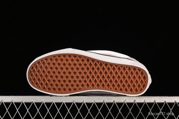 Vans Classics Knu Skool Retro Chunky Tongue Sneakers with Enlarged Toe and Breathable Mesh - VN000CRP0L08 1