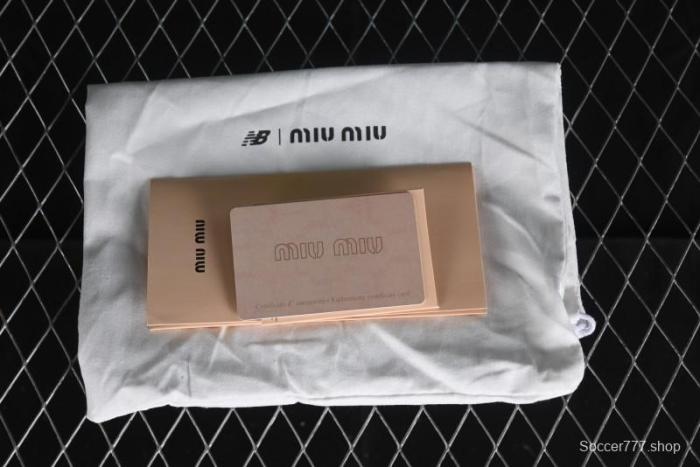 Miu Miu x New Balance 530 Low-Top Retro Running Sneakers with Deconstructed Design - AJD4 1