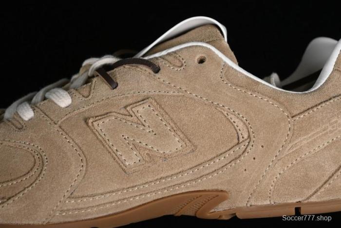 Miu Miu x New Balance 530 Low-Top Retro Running Sneakers with Deconstructed Design - 38165 1