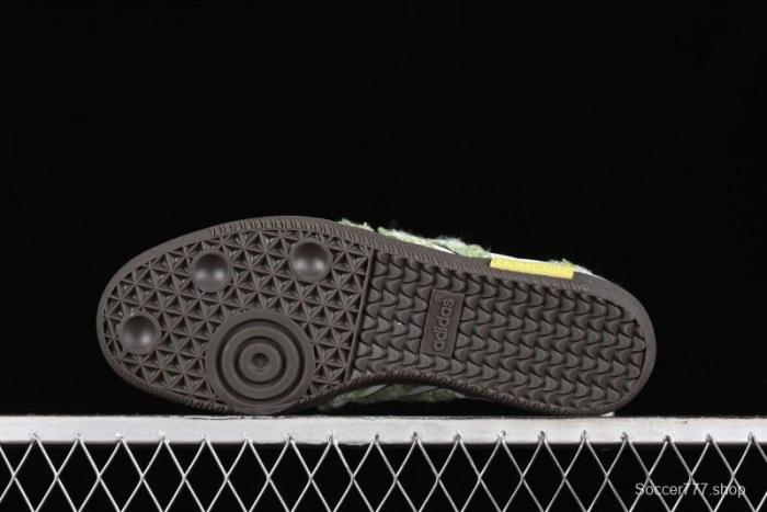 Adidas Originals Samba OG Low-Top Casual Sneakers with Panda Mischief Design - B75806